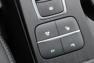 Ford Kuga – thumbnail 27