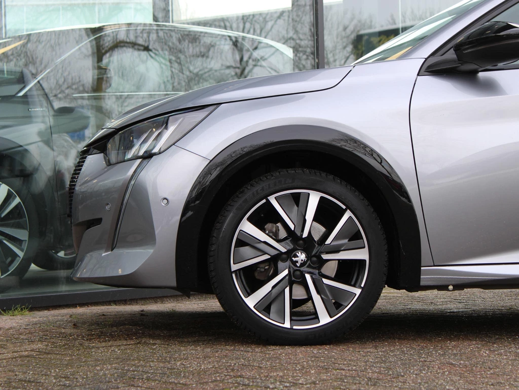 Peugeot 208 – foto 13