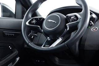 Jaguar E-PACE – thumbnail 24