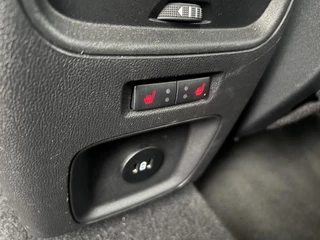Ford Kuga – thumbnail 23