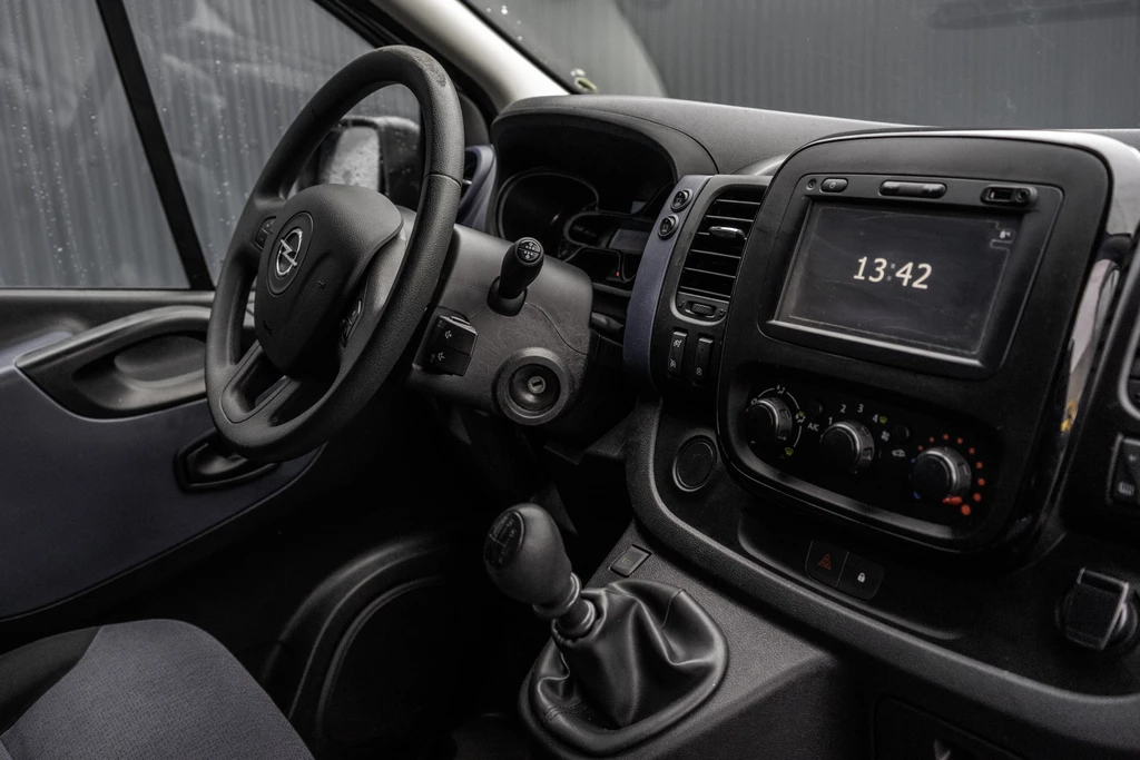 Opel Vivaro – foto 8