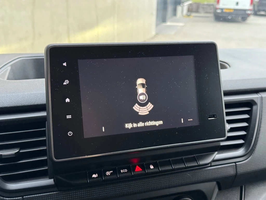 Renault Trafic – foto 16