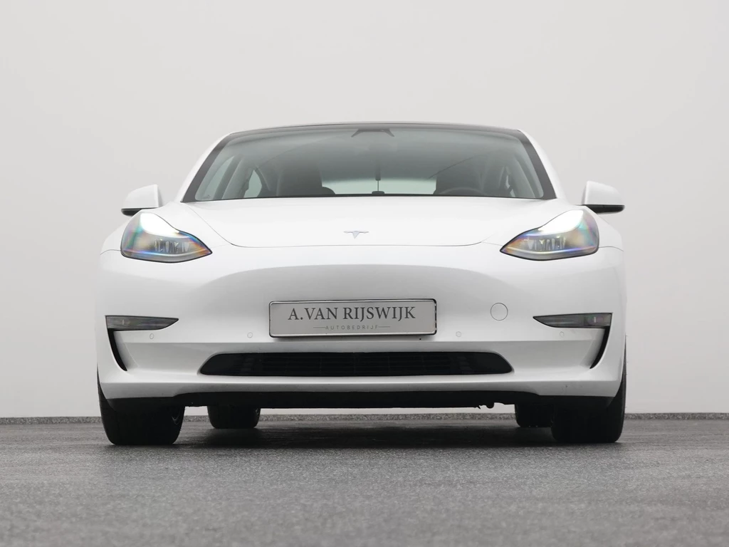 Tesla Model 3 – foto 18