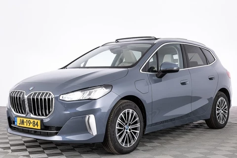 BMW 2 Serie ActiveTourer 230e xDrive Luxury line | PANORAMADAK | LEDER | harman/kardon -HEMELVAART OPEN!-