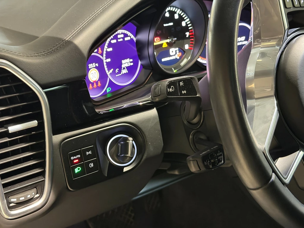 Porsche Cayenne – foto 27