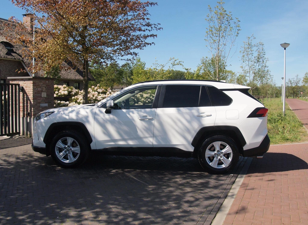 Toyota RAV4 – foto 2