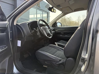 Mitsubishi Outlander – thumbnail 8