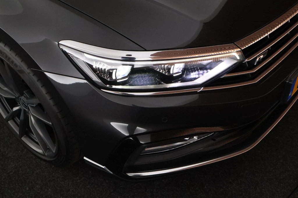 Volkswagen Passat – foto 56