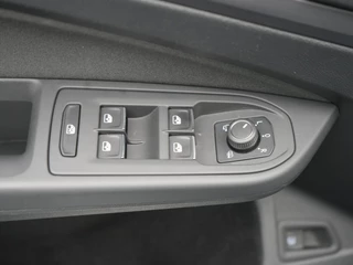Volkswagen Golf – thumbnail 40