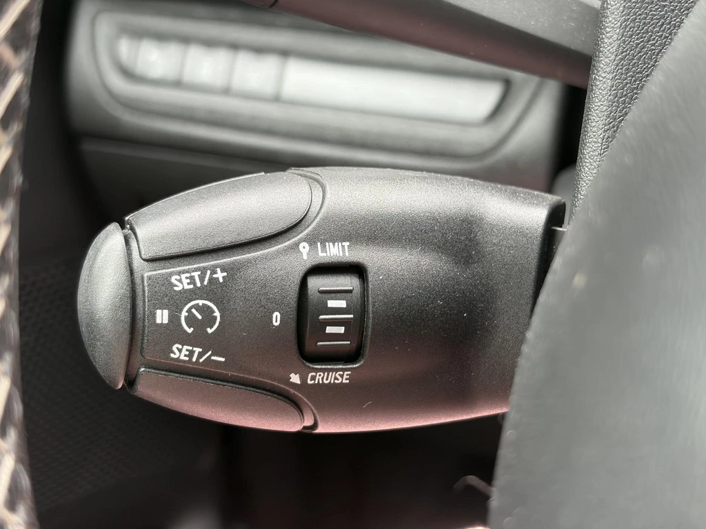 Peugeot 208 – foto 24
