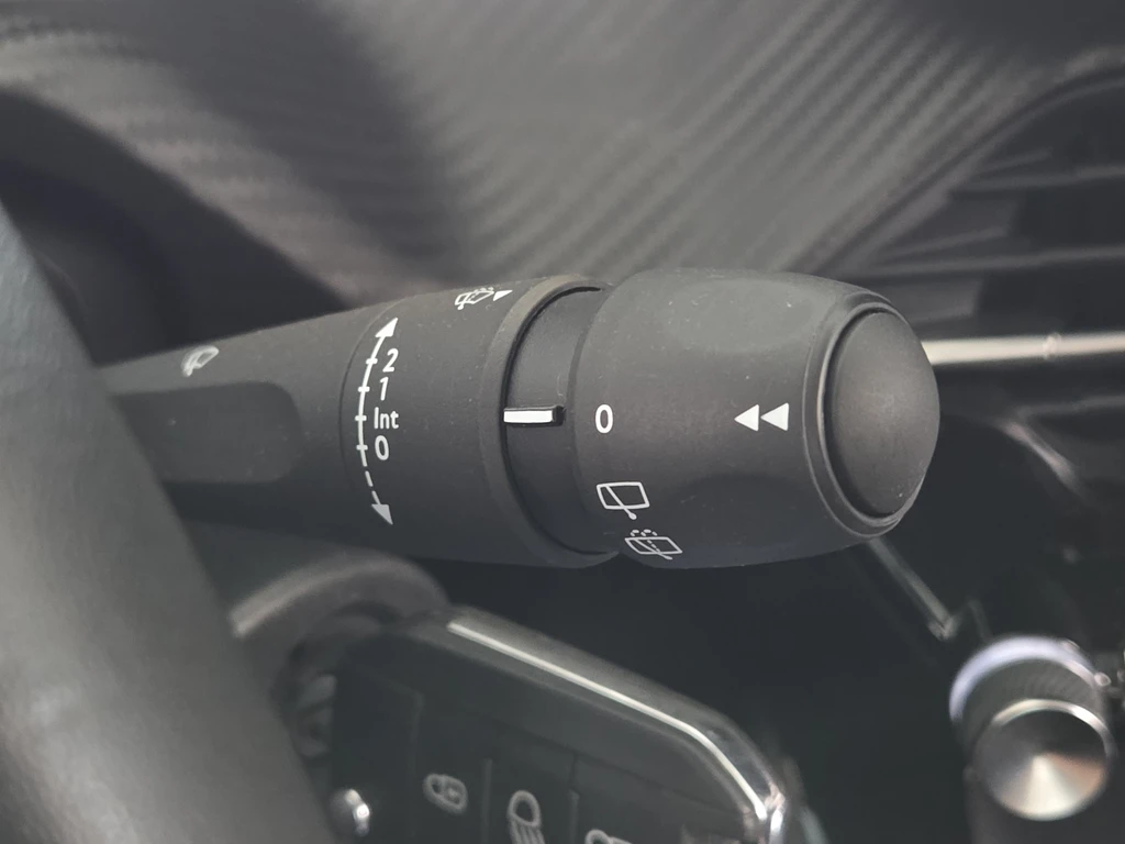 Peugeot 208 – foto 23