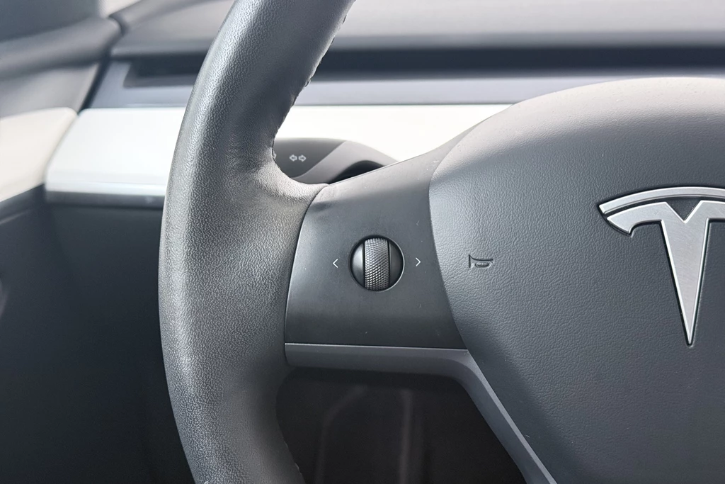 Tesla Model Y – foto 19