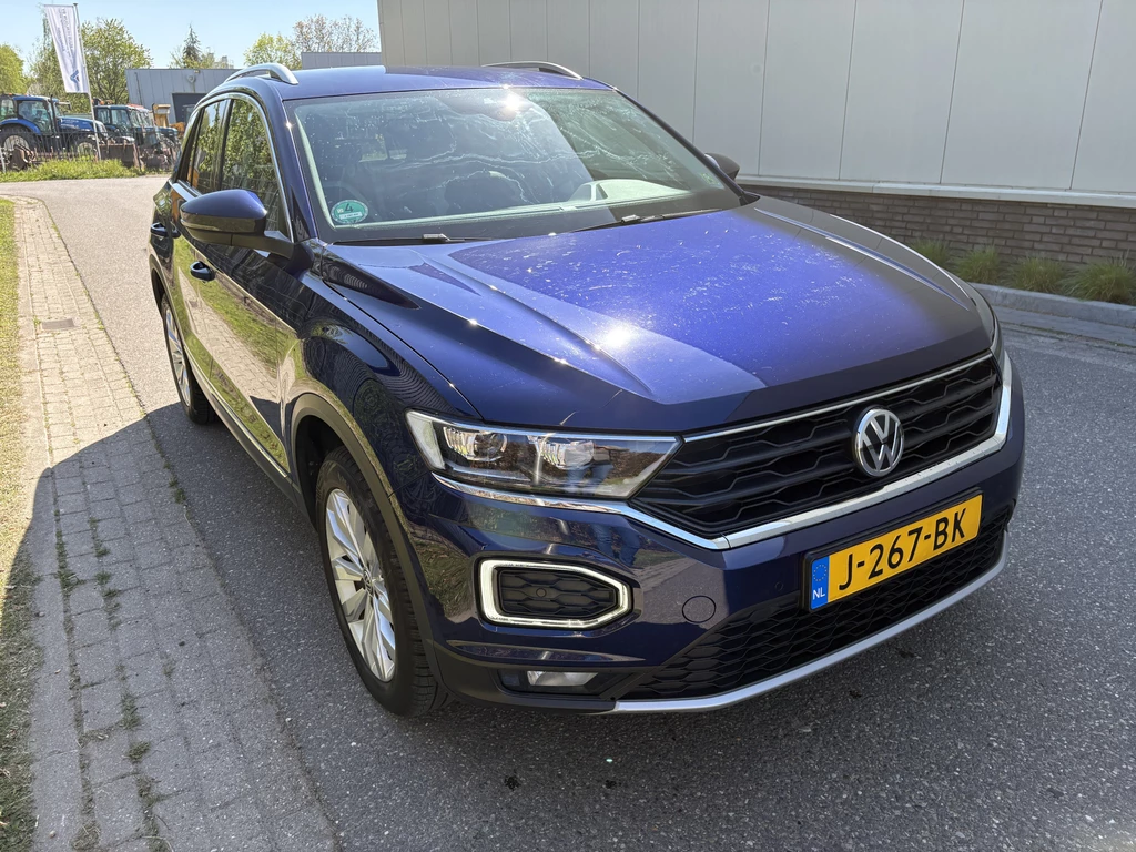 Volkswagen T-Roc – foto 8