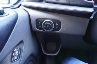 Ford Transit Custom – thumbnail 18