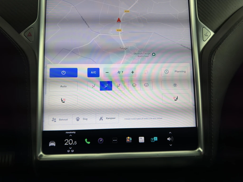 Tesla Model X – foto 15