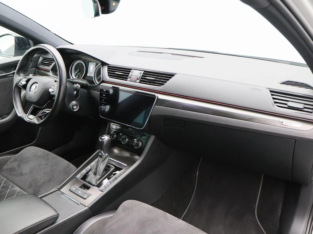 Škoda Superb – foto 41