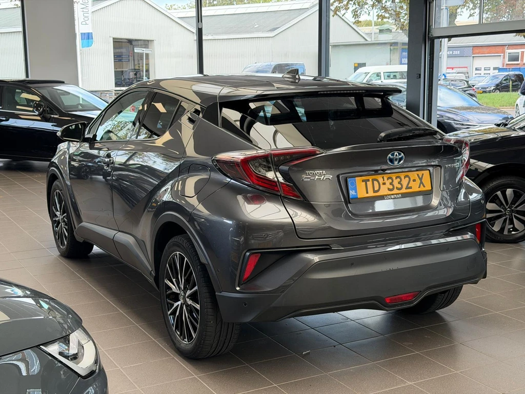 Toyota C-HR – foto 2