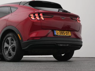 Ford Mustang Mach-E – thumbnail 5