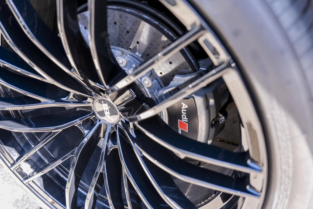Audi Q8 – foto 8