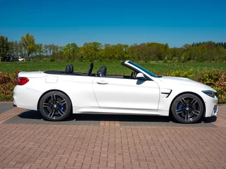 BMW M4 – thumbnail 19