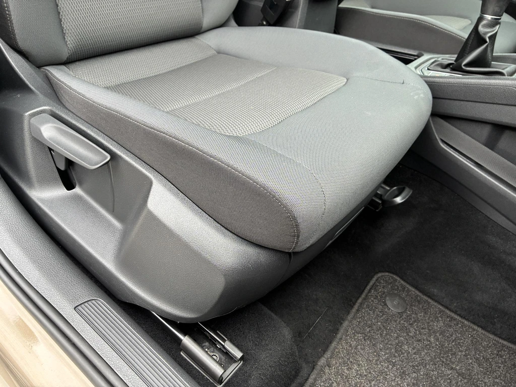 Volkswagen Golf Sportsvan – foto 43