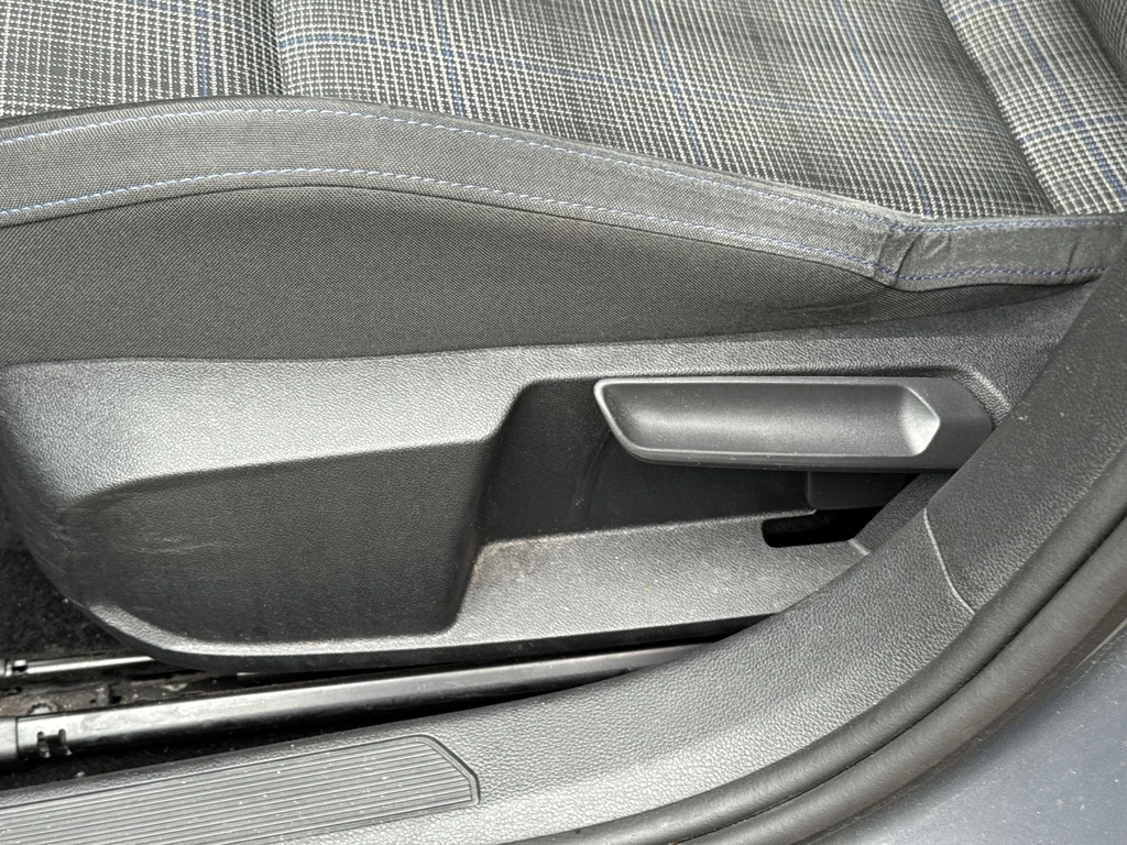 Volkswagen Golf – foto 17