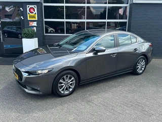 Mazda 3 – thumbnail 2