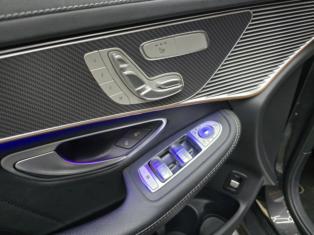 Mercedes-Benz EQC – foto 12