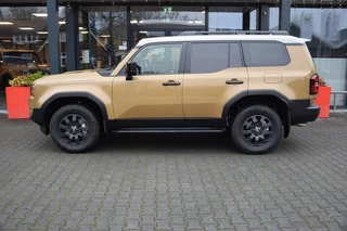 Toyota Land Cruiser – thumbnail 3