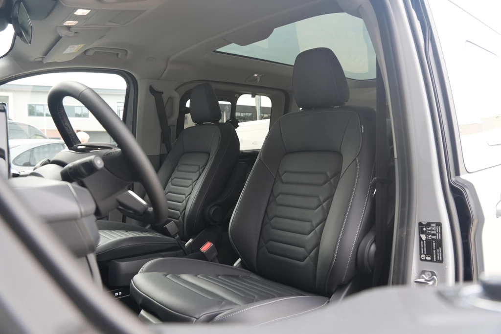 Ford Tourneo Custom – foto 19