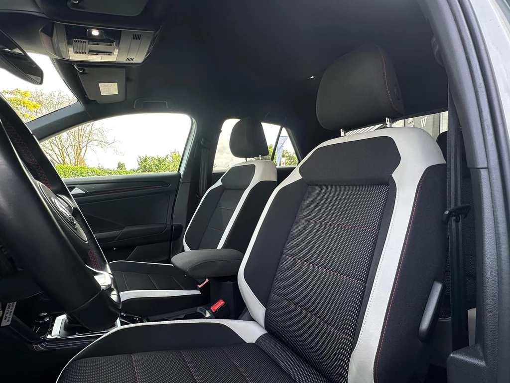 Volkswagen T-Roc – foto 13