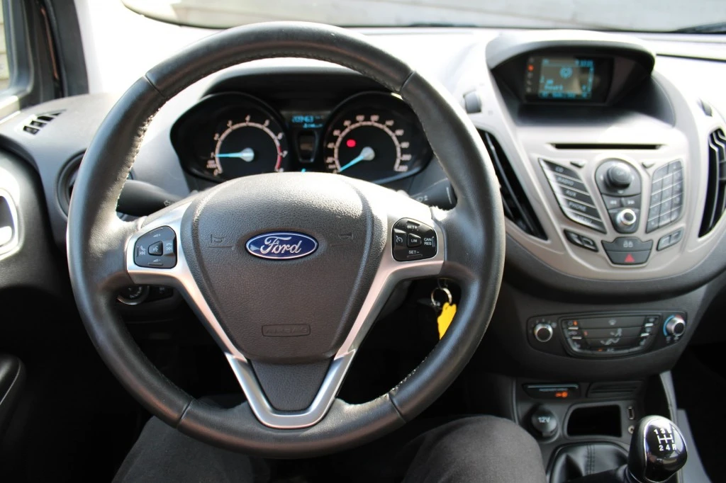 Ford Tourneo Courier – foto 11