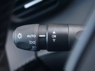 Peugeot 208 – thumbnail 18
