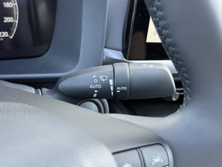 Toyota C-HR – thumbnail 18
