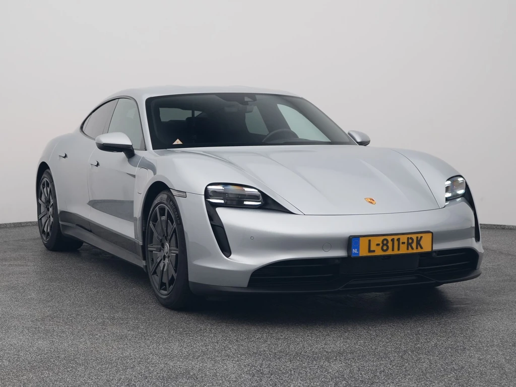 Porsche Taycan – foto 13