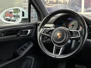 Porsche Macan – thumbnail 10