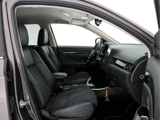 Mitsubishi Outlander – thumbnail 11
