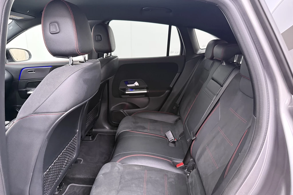 Mercedes-Benz EQA – foto 13