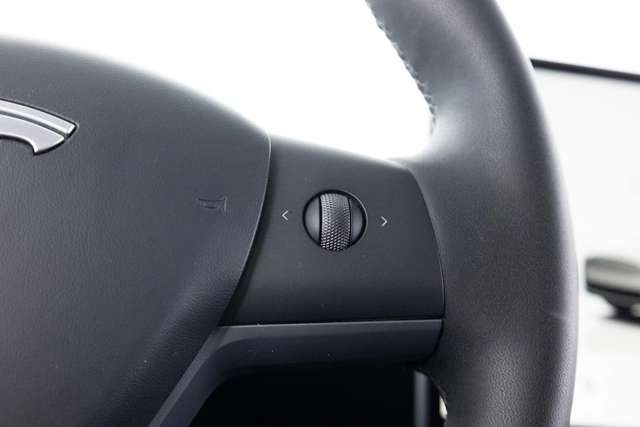 Tesla Model Y – foto 31