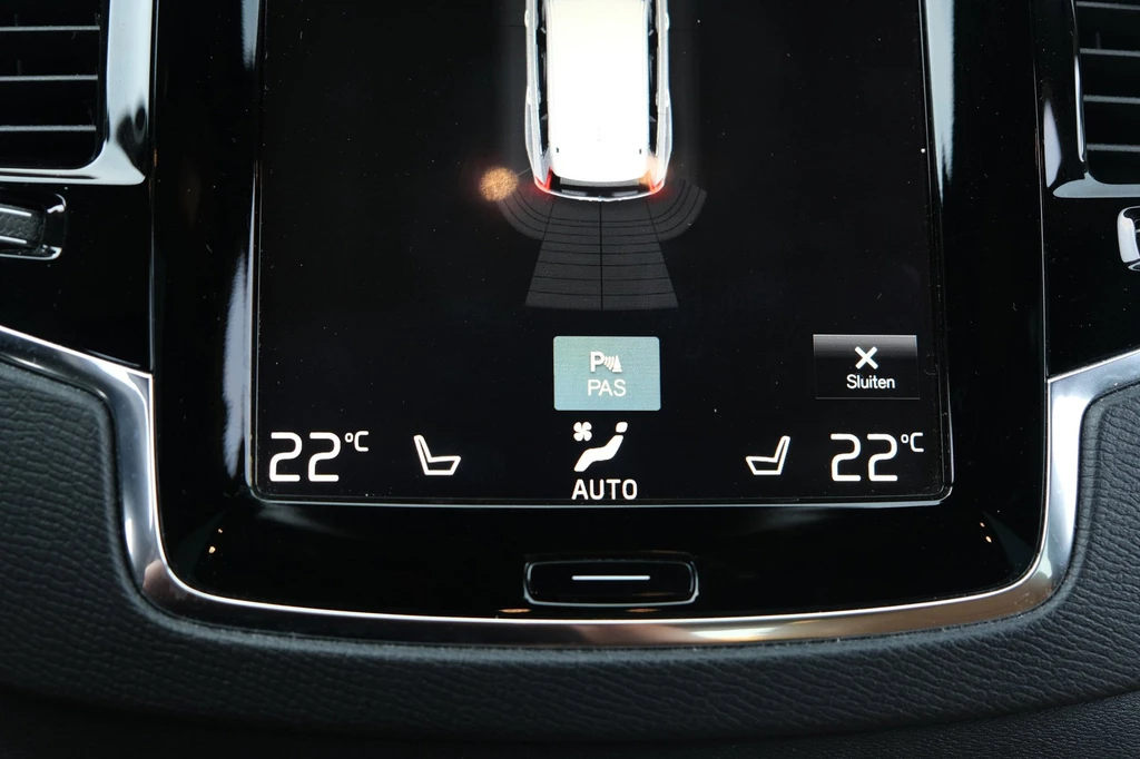 Volvo XC90 – foto 19