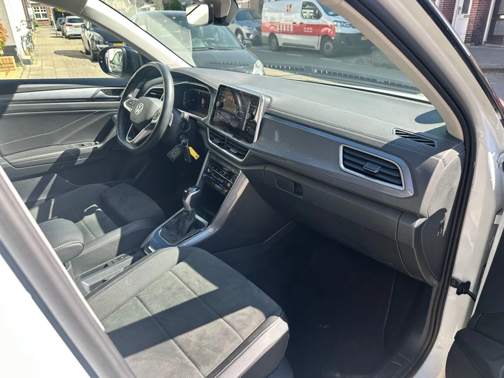 Volkswagen T-Roc – foto 12