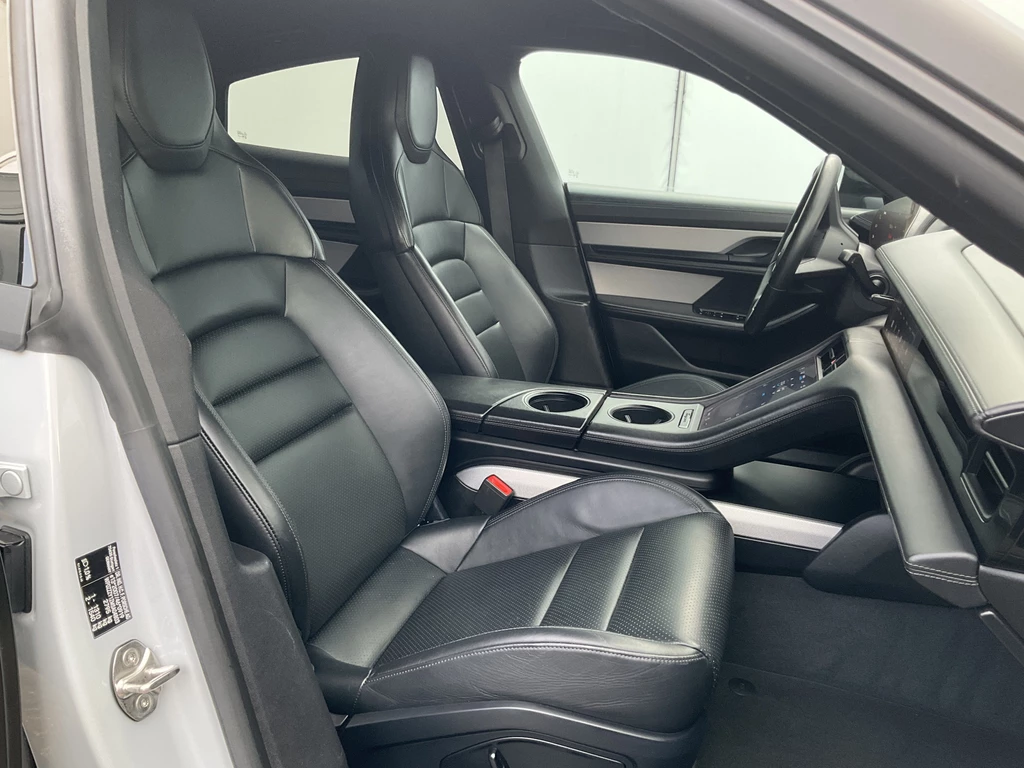 Porsche Taycan – foto 14