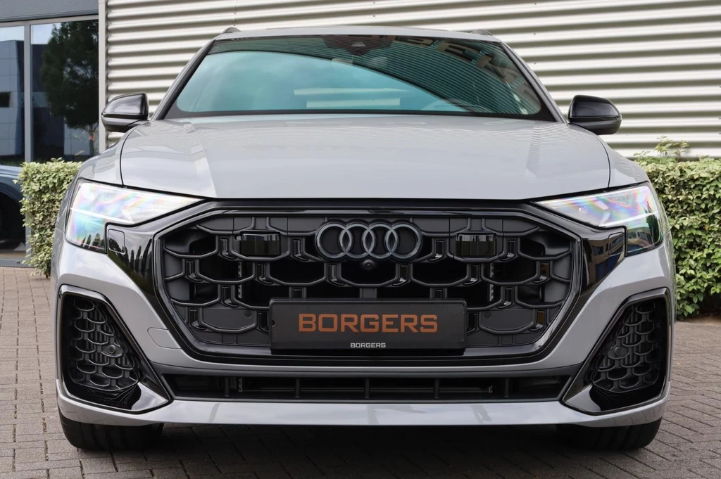 Audi Q8 – foto 11