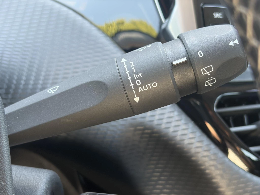 Peugeot 208 – foto 31