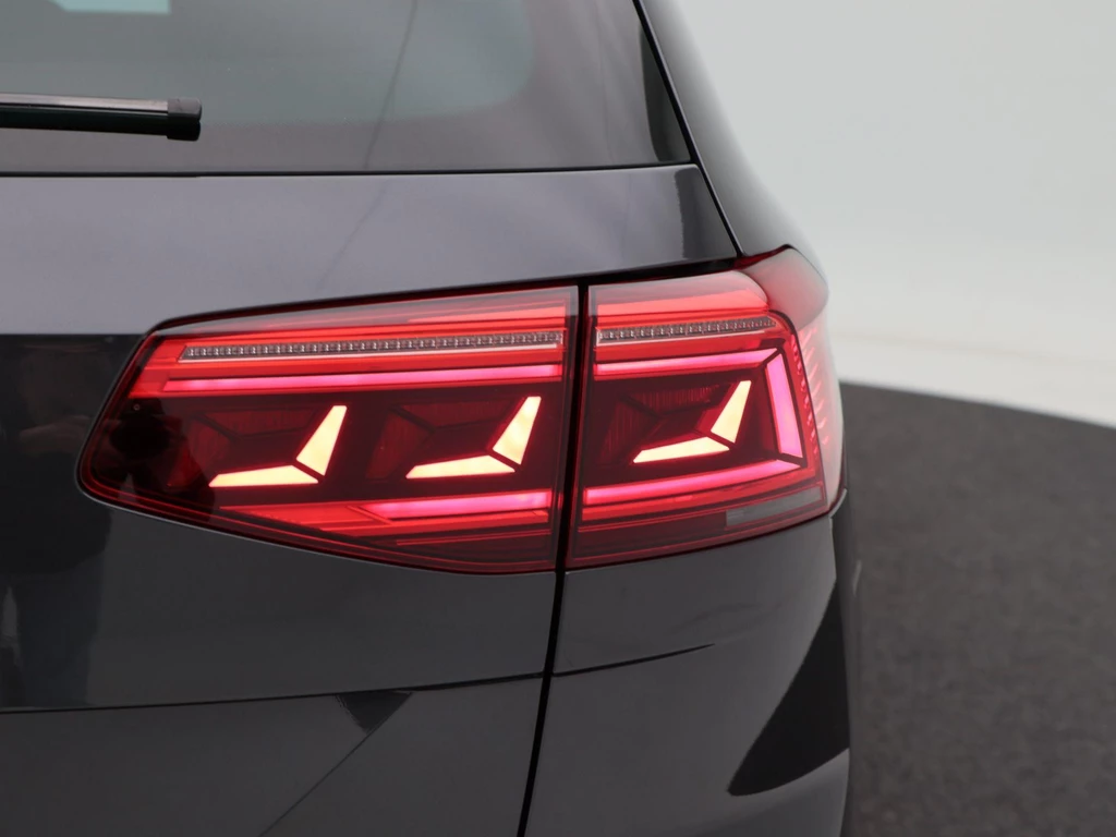 Volkswagen Passat – foto 13