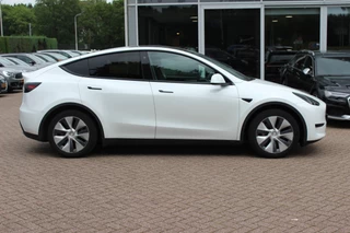 Tesla Model Y – thumbnail 5