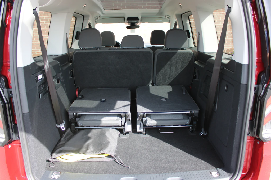Ford Tourneo Connect – foto 16
