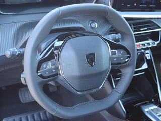 Peugeot 2008 – thumbnail 6