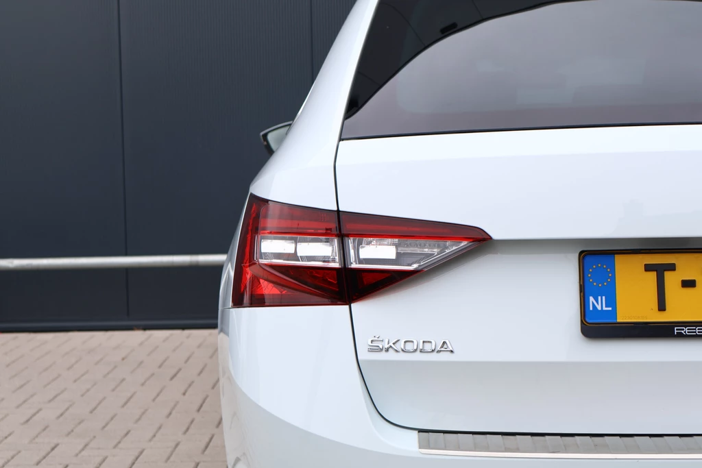 Škoda Superb – foto 12