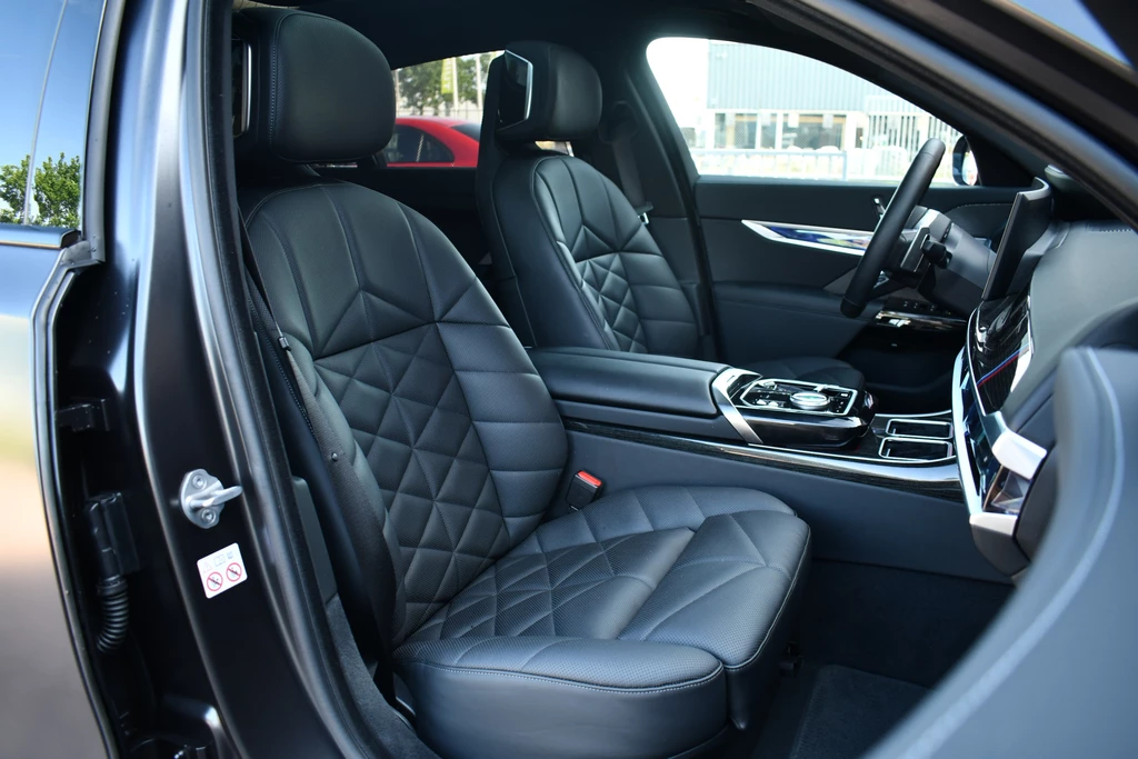 BMW 7 Serie – foto 50